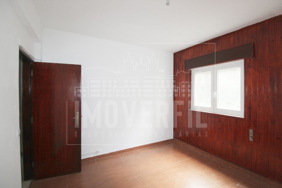 Imoverfil - APARTAMENTO com LOGRADOURO