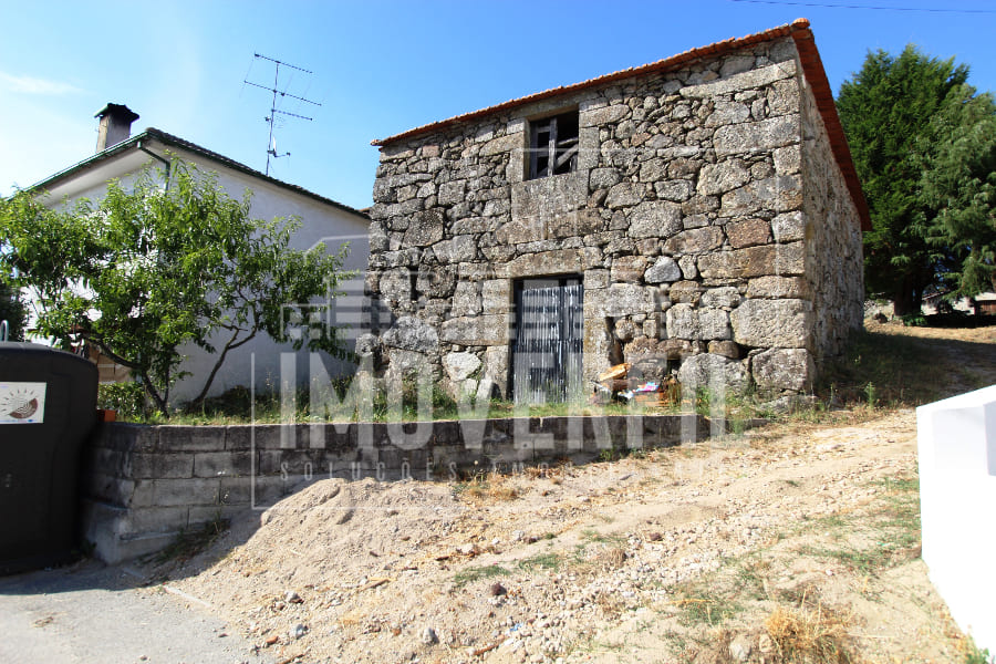 Imoverfil - MORADIA P/RECONSTRUÇÃO 5 KM VISEU