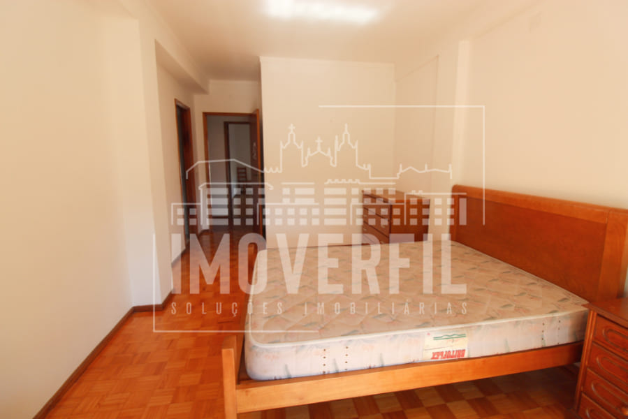 Imoverfil - APARTAMENTO T3 MOBILADO E EQUIPADO