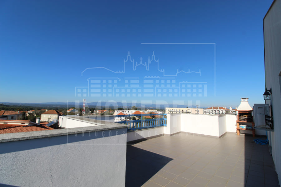 Imoverfil - APARTAMENTO COM TERRAÇO