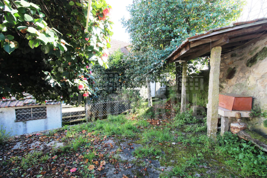 Imoverfil - MORADIA com EXCELENTE LOGRADOURO